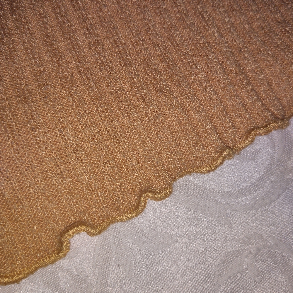 Yellow Ribbed Crop Top - Picture 2 of 3